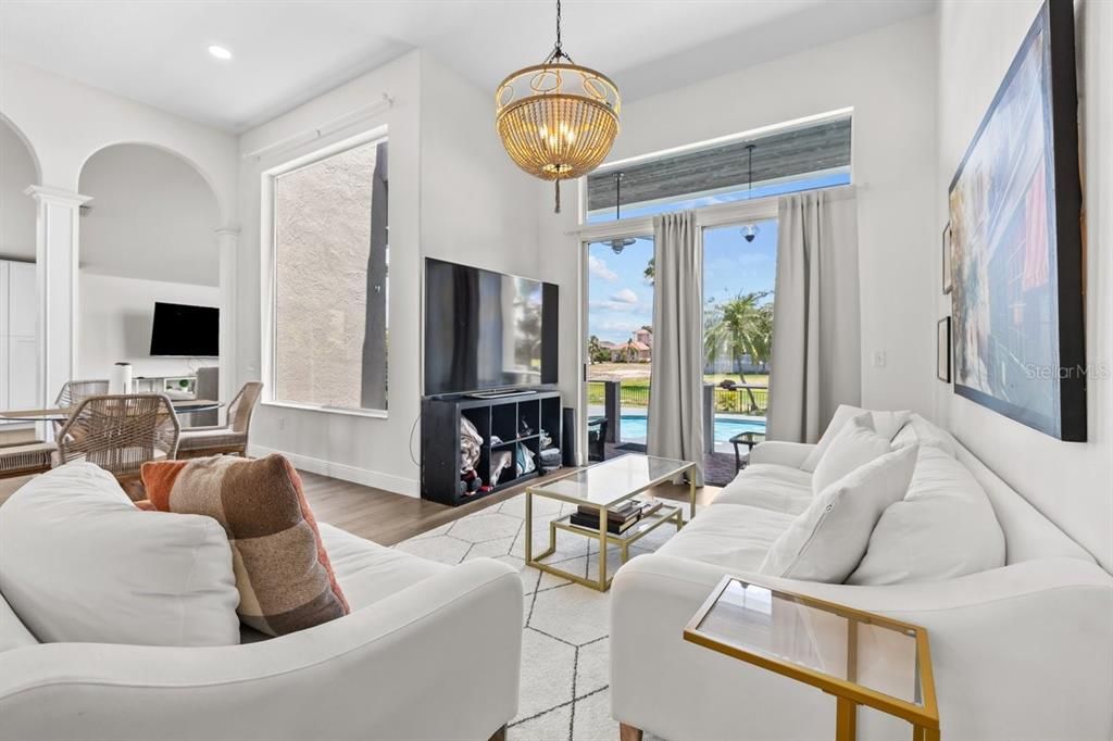 For Sale: $650,000 (4 beds, 2 baths, 2588 Square Feet)