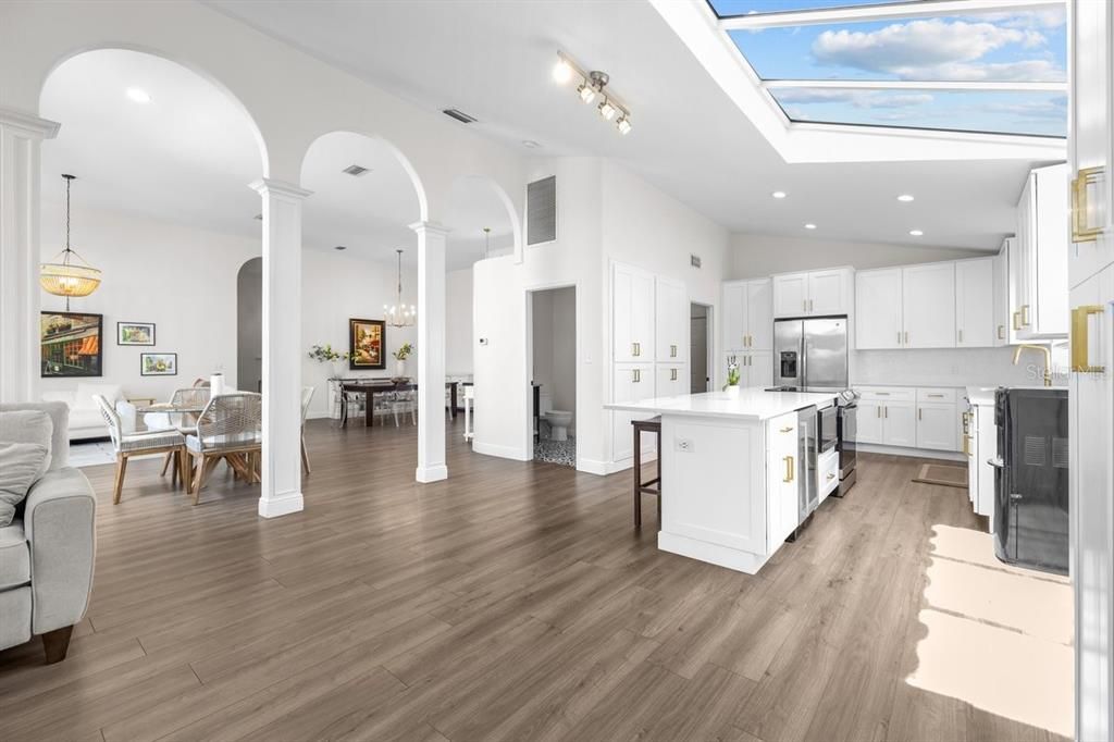 For Sale: $650,000 (4 beds, 2 baths, 2588 Square Feet)