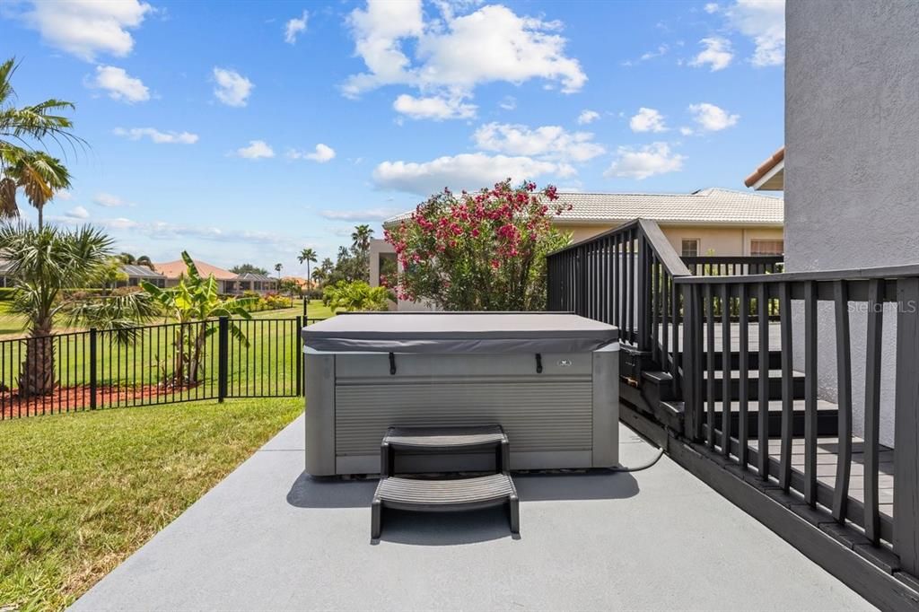 For Sale: $650,000 (4 beds, 2 baths, 2588 Square Feet)