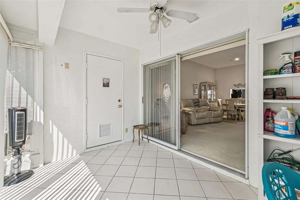 待售: $125,000 (2 贝兹, 2 浴室, 1073 平方英尺)