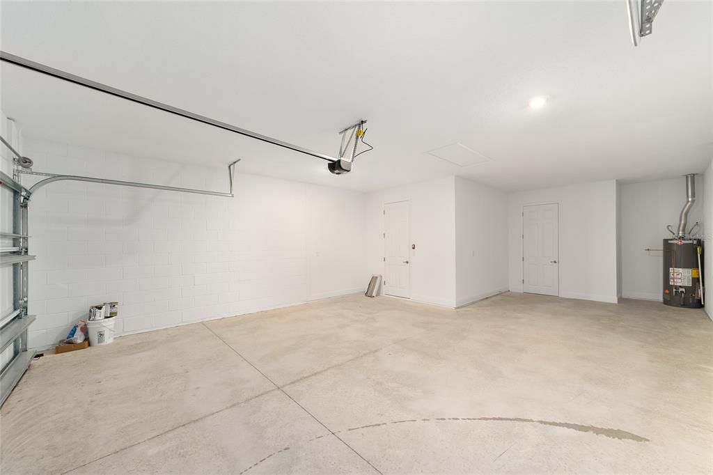 For Sale: $360,000 (2 beds, 2 baths, 1718 Square Feet)