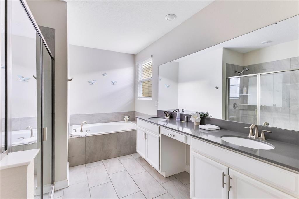 For Sale: $649,000 (6 beds, 5 baths, 3343 Square Feet)