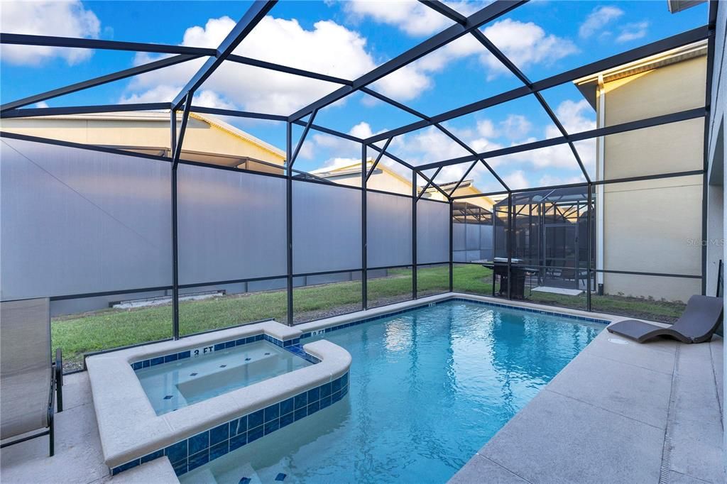 For Sale: $649,000 (6 beds, 5 baths, 3343 Square Feet)