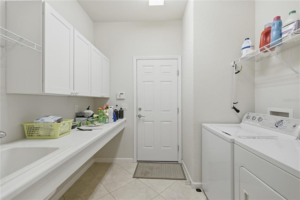 待售: $365,000 (3 贝兹, 2 浴室, 2122 平方英尺)