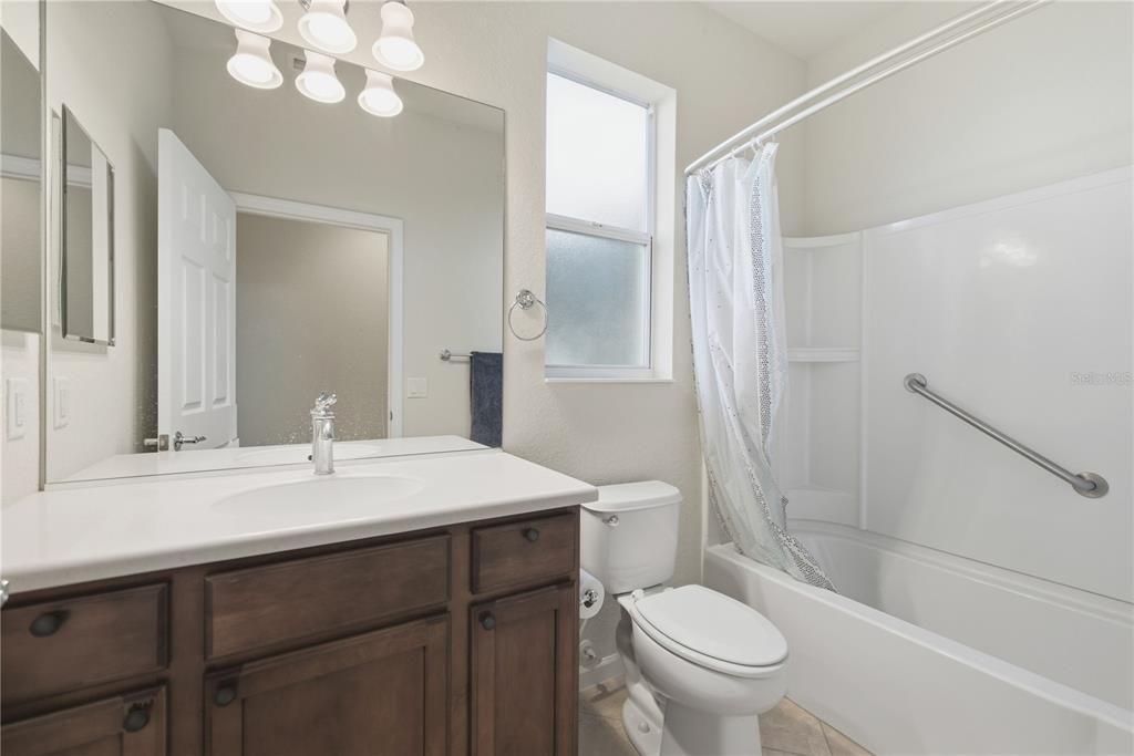 待售: $365,000 (3 贝兹, 2 浴室, 2122 平方英尺)