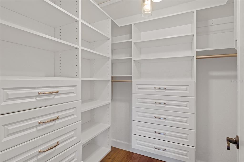 En Venta: $2,750,000 (4 camas, 3 baños, 3232 Pies cuadrados)