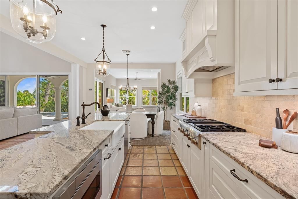 En Venta: $2,750,000 (4 camas, 3 baños, 3232 Pies cuadrados)