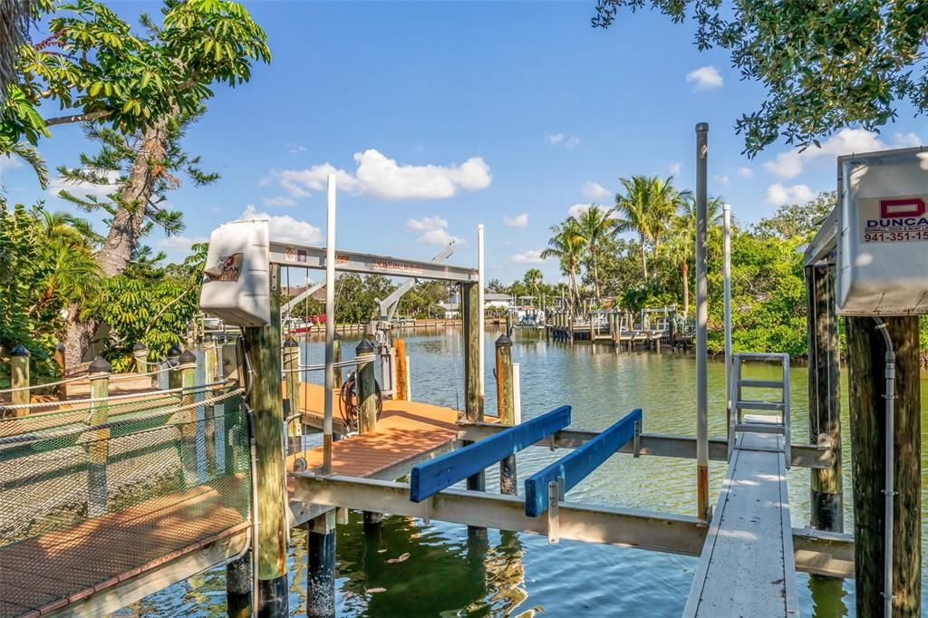 En Venta: $2,750,000 (4 camas, 3 baños, 3232 Pies cuadrados)