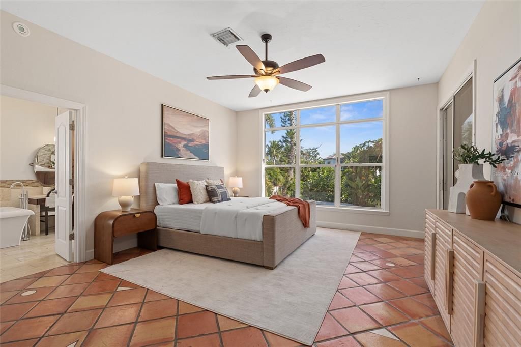 En Venta: $2,750,000 (4 camas, 3 baños, 3232 Pies cuadrados)