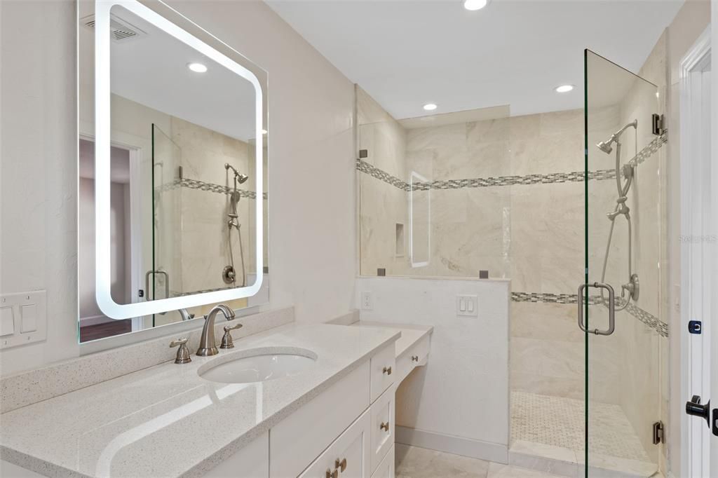 En Venta: $2,750,000 (4 camas, 3 baños, 3232 Pies cuadrados)