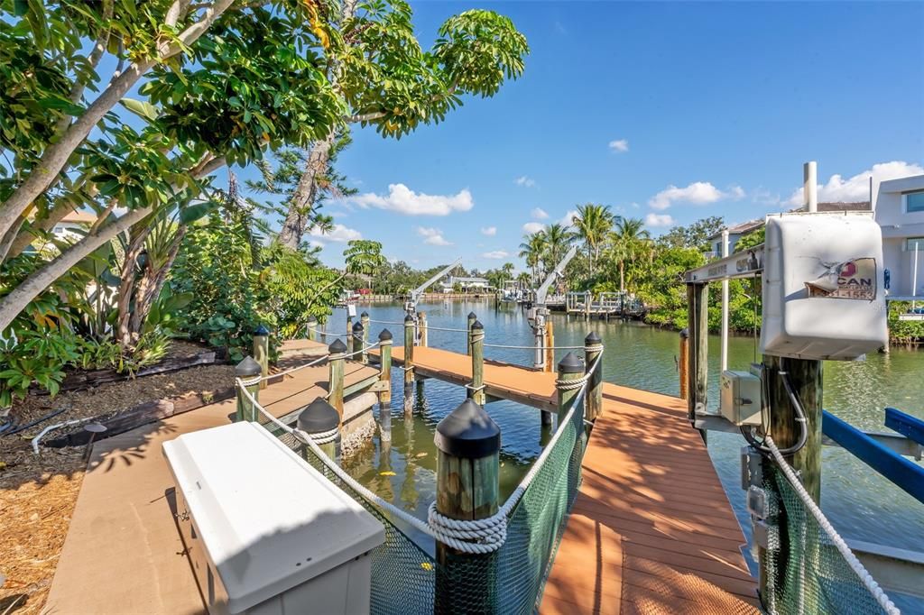 En Venta: $2,750,000 (4 camas, 3 baños, 3232 Pies cuadrados)