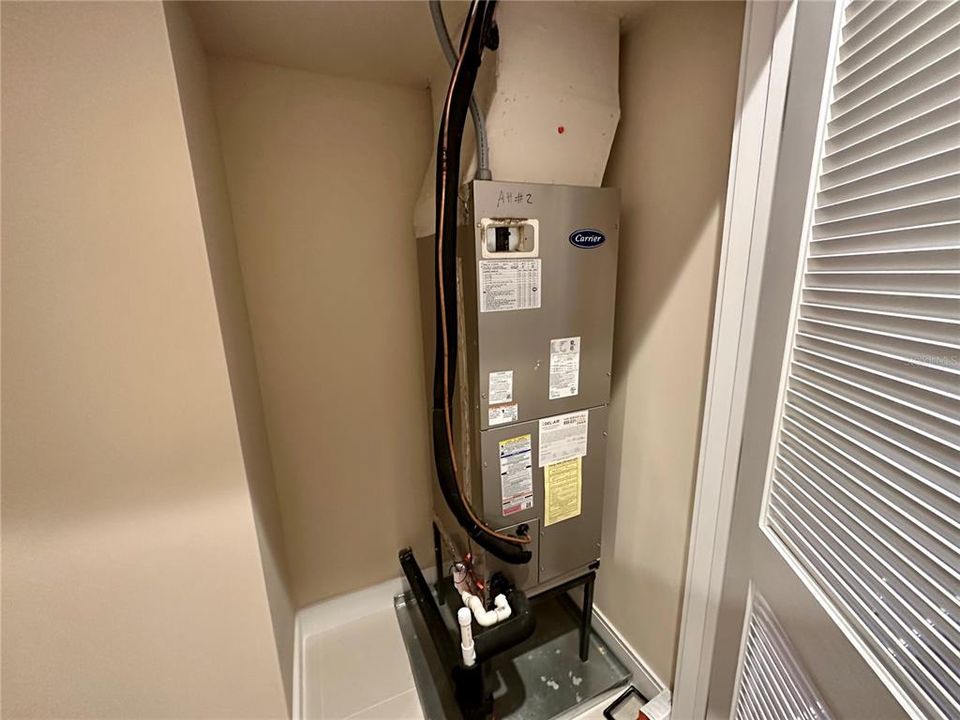 For Sale: $445,000 (3 beds, 3 baths, 2268 Square Feet)