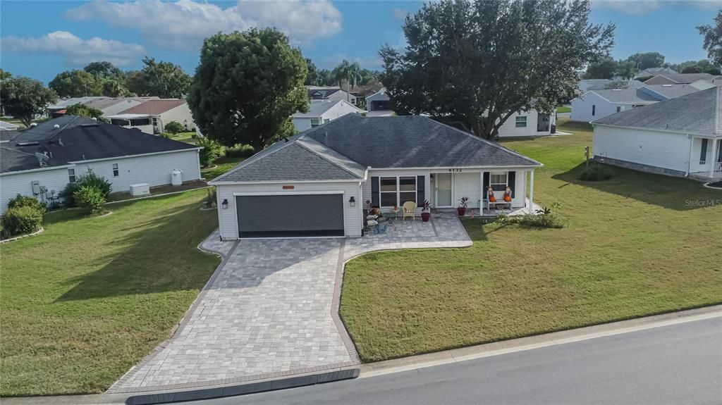 Active With Contract: $285,000 (2 beds, 2 baths, 1496 Square Feet)