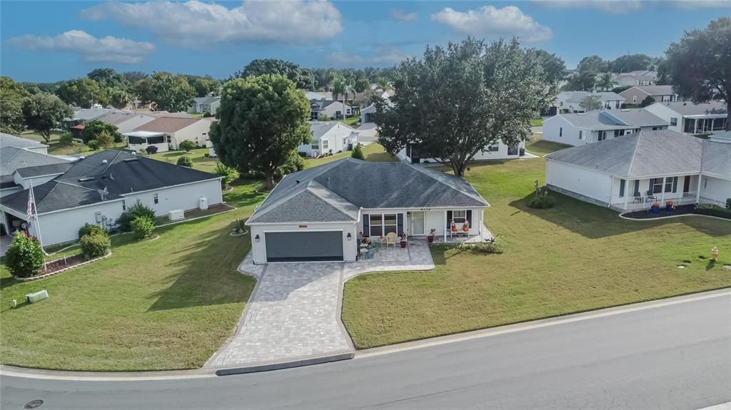 Active With Contract: $285,000 (2 beds, 2 baths, 1496 Square Feet)