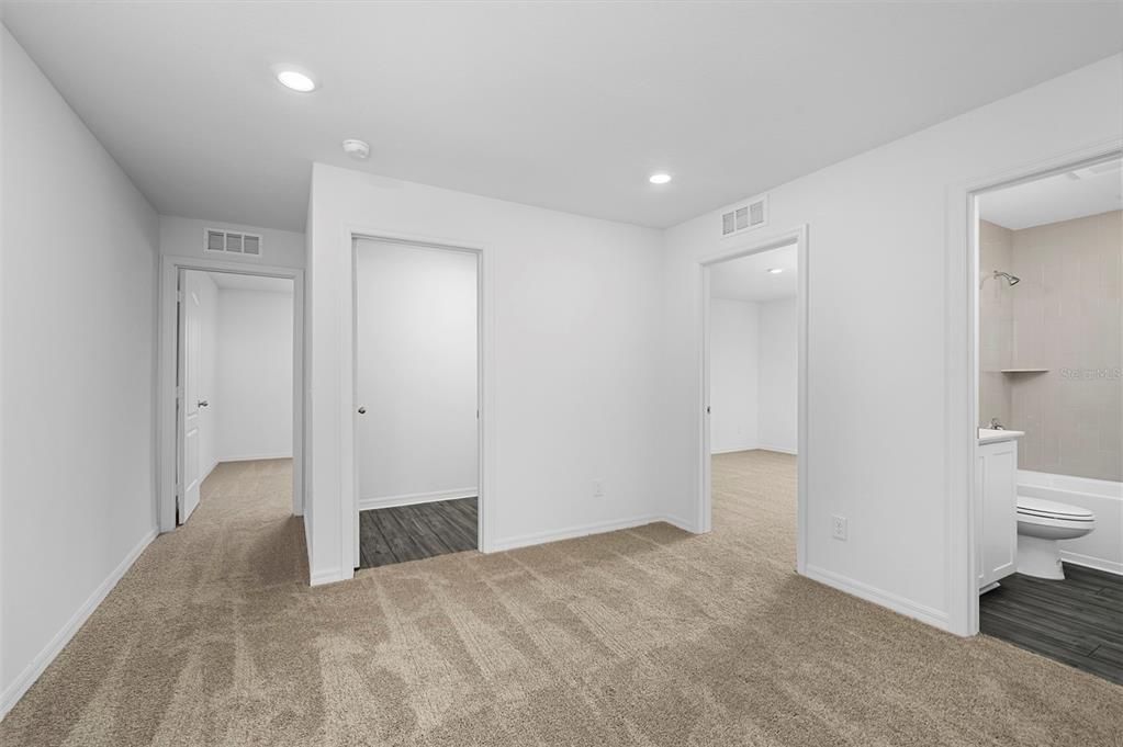 Active With Contract: $272,900 (3 beds, 2 baths, 1795 Square Feet)