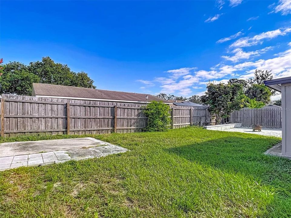 For Sale: $220,000 (3 beds, 1 baths, 1051 Square Feet)