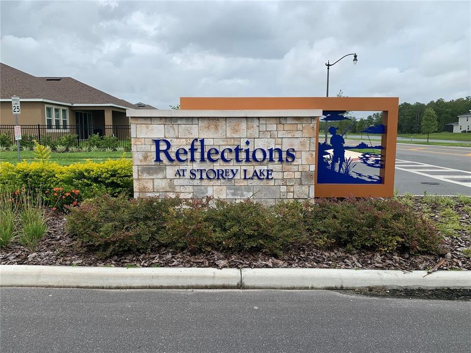 合同活跃: $2,599 (4 贝兹, 3 浴室, 2067 平方英尺)