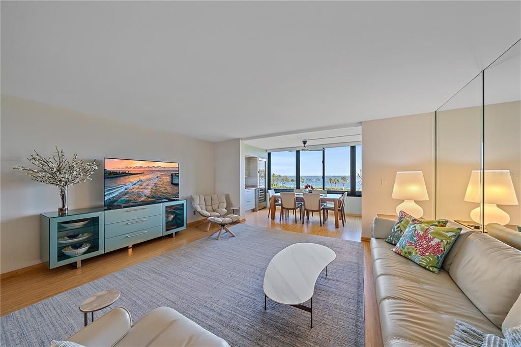 For Sale: $874,500 (2 beds, 2 baths, 1601 Square Feet)