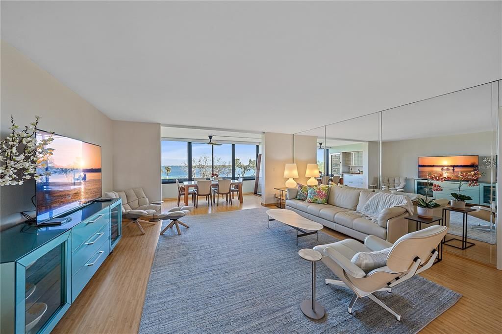 For Sale: $874,500 (2 beds, 2 baths, 1601 Square Feet)