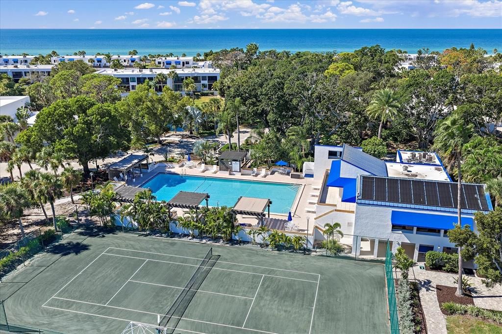 For Sale: $874,500 (2 beds, 2 baths, 1601 Square Feet)