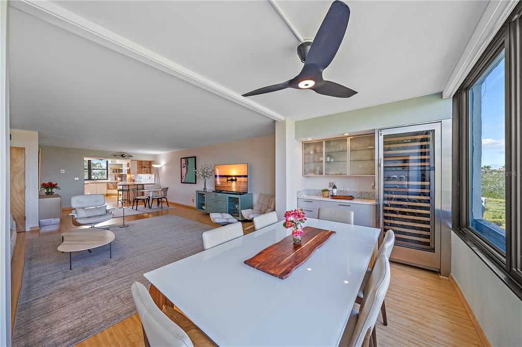 For Sale: $874,500 (2 beds, 2 baths, 1601 Square Feet)