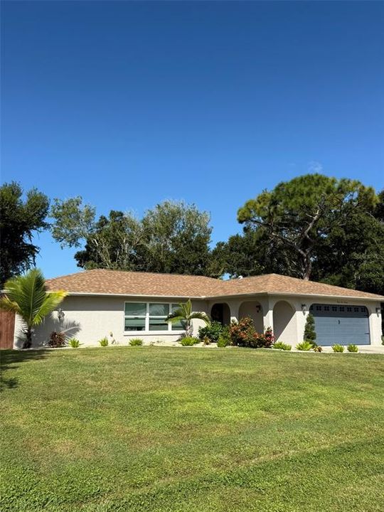 For Rent: $3,500 (3 beds, 2 baths, 1740 Square Feet)