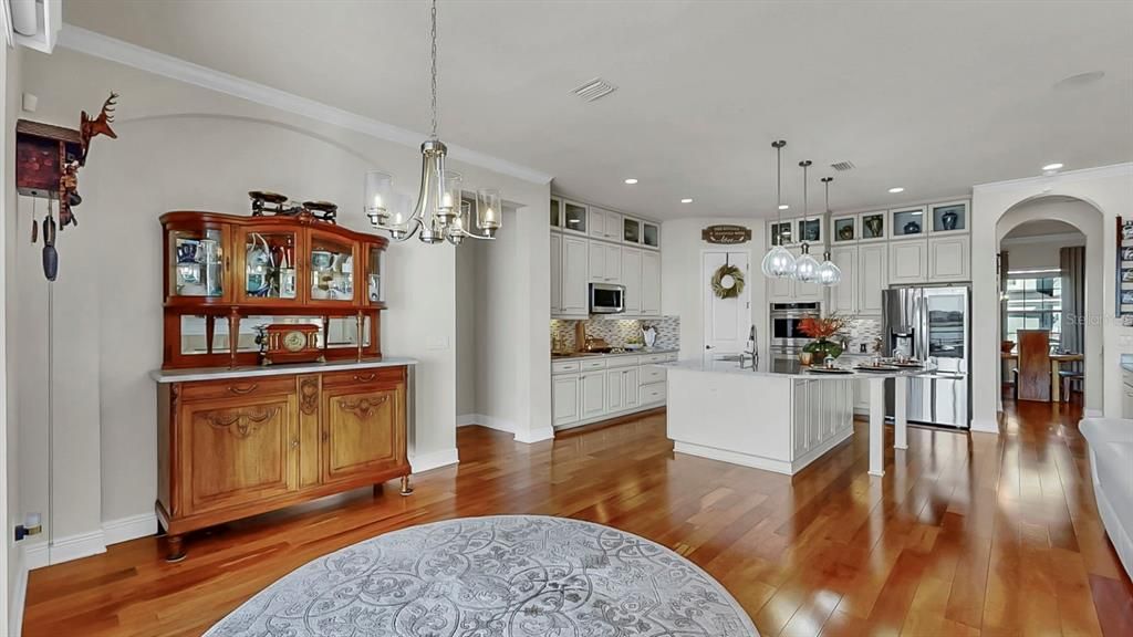 Active With Contract: $935,000 (4 beds, 4 baths, 3708 Square Feet)