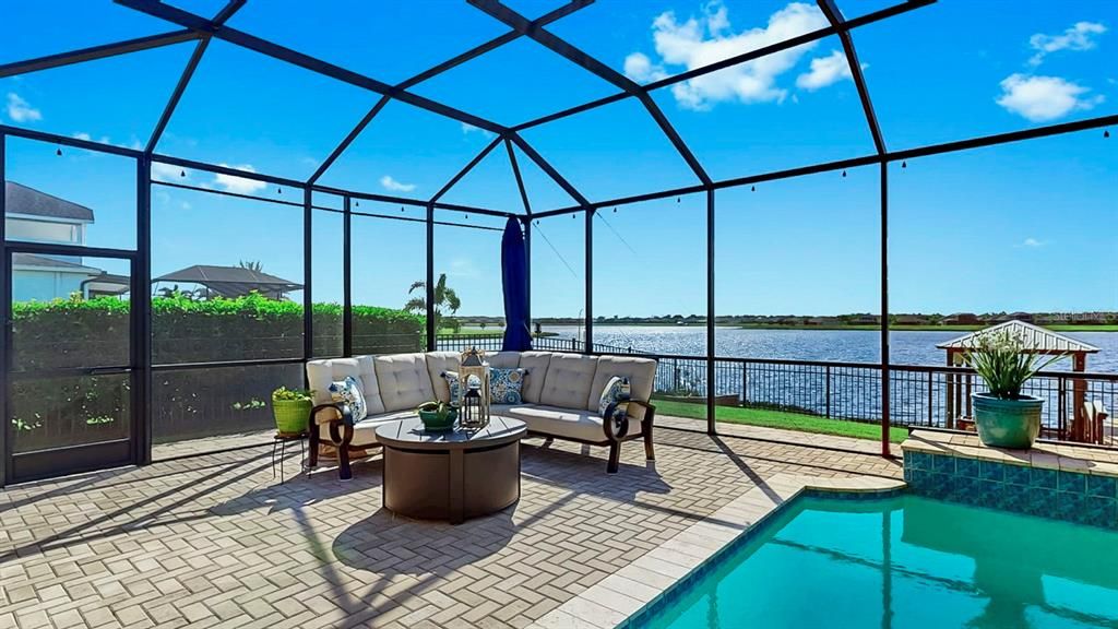 Active With Contract: $935,000 (4 beds, 4 baths, 3708 Square Feet)