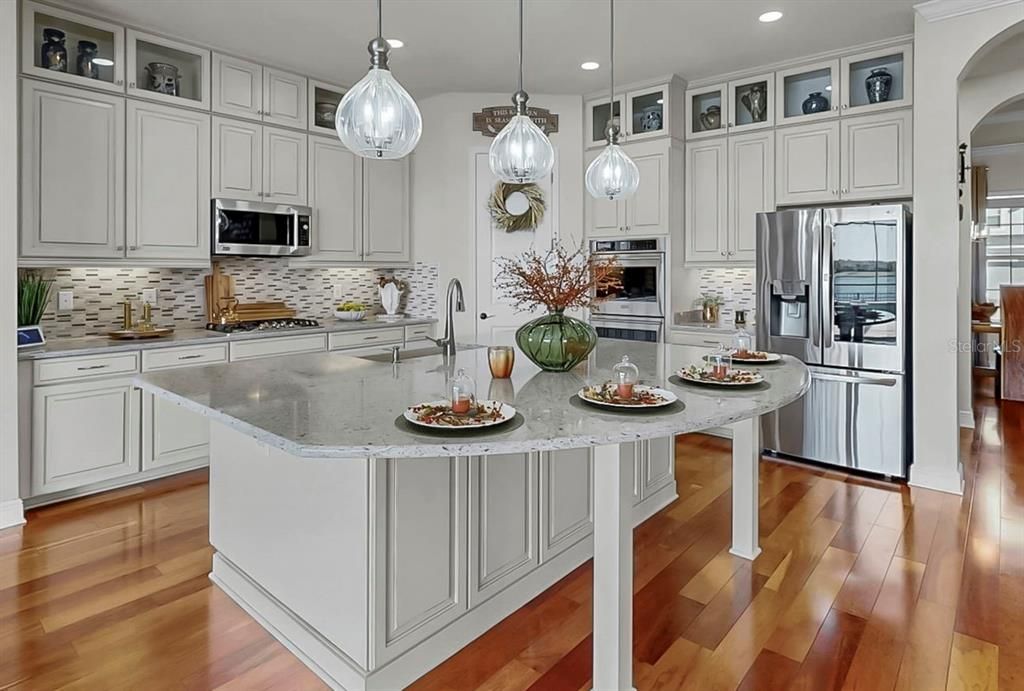 Active With Contract: $935,000 (4 beds, 4 baths, 3708 Square Feet)