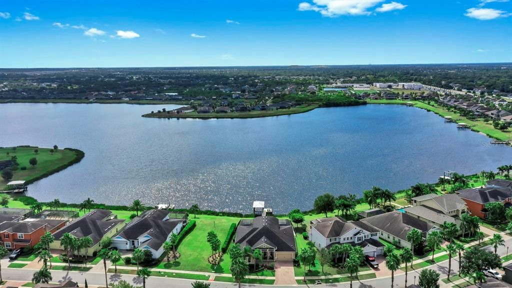 Active With Contract: $935,000 (4 beds, 4 baths, 3708 Square Feet)