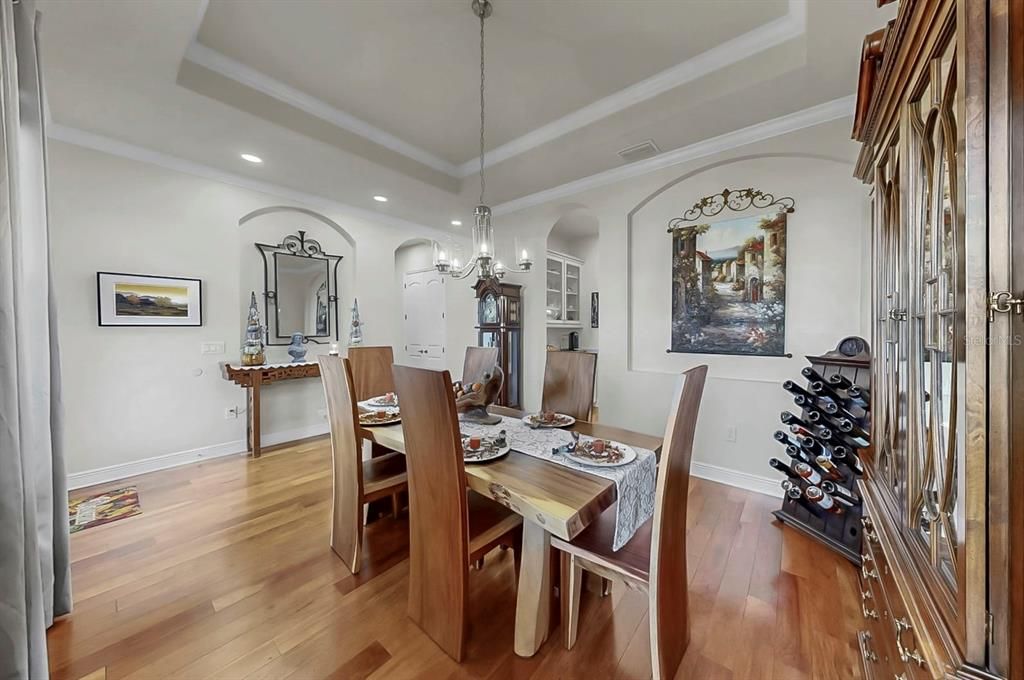 Active With Contract: $935,000 (4 beds, 4 baths, 3708 Square Feet)