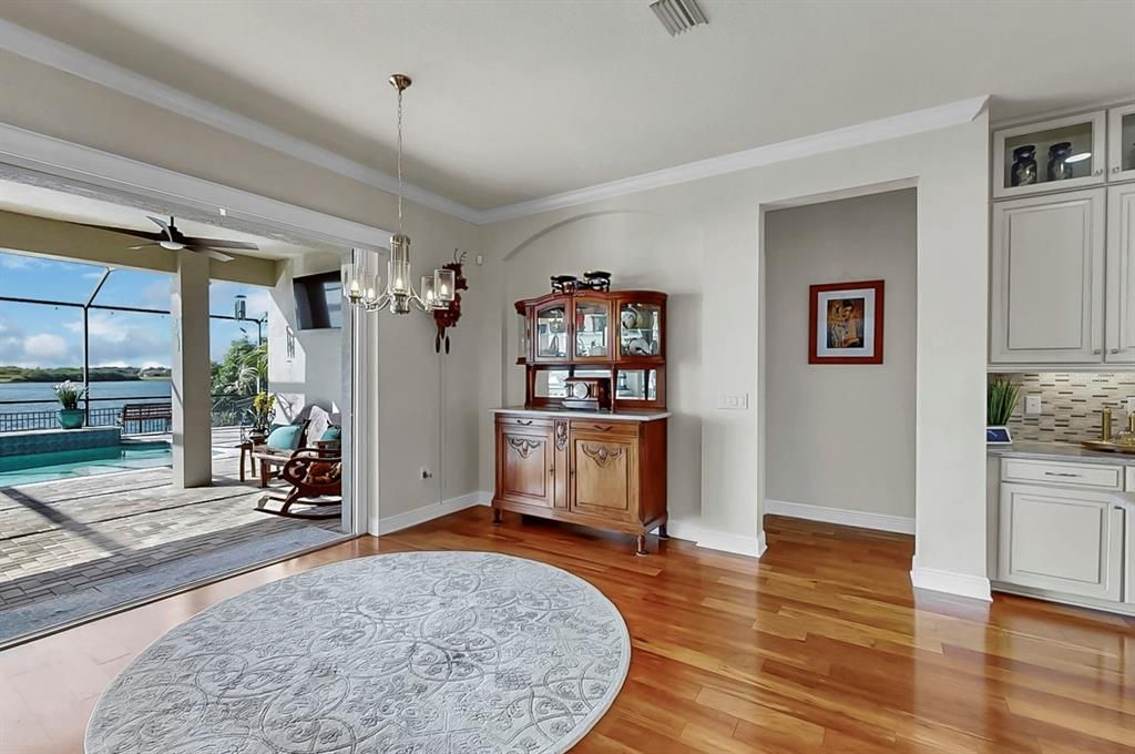 Active With Contract: $935,000 (4 beds, 4 baths, 3708 Square Feet)