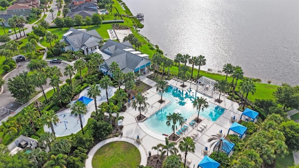 Active With Contract: $935,000 (4 beds, 4 baths, 3708 Square Feet)