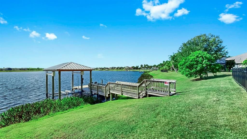 Active With Contract: $935,000 (4 beds, 4 baths, 3708 Square Feet)