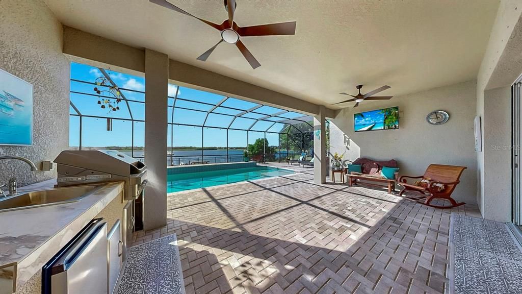 Active With Contract: $935,000 (4 beds, 4 baths, 3708 Square Feet)