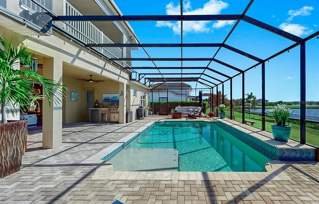 Active With Contract: $935,000 (4 beds, 4 baths, 3708 Square Feet)