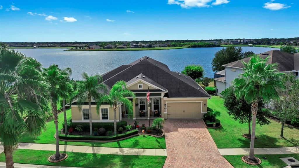 Active With Contract: $935,000 (4 beds, 4 baths, 3708 Square Feet)