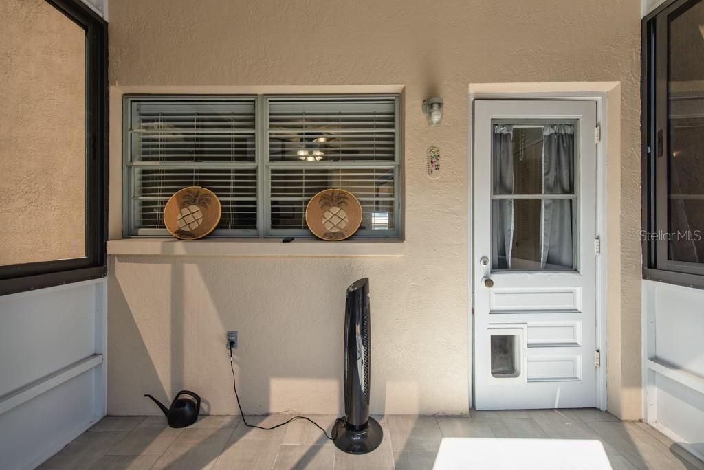 Active With Contract: $90,000 (1 beds, 1 baths, 610 Square Feet)