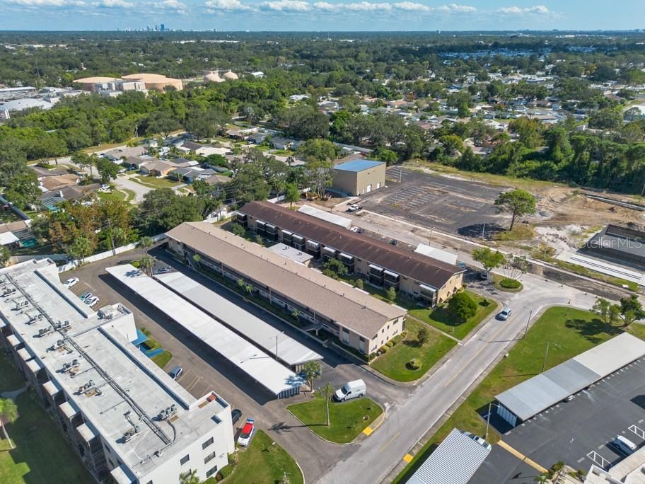 Active With Contract: $90,000 (1 beds, 1 baths, 610 Square Feet)