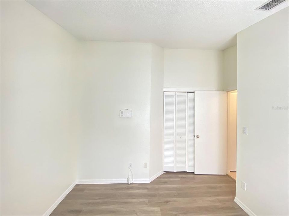 For Rent: $1,995 (3 beds, 2 baths, 1102 Square Feet)