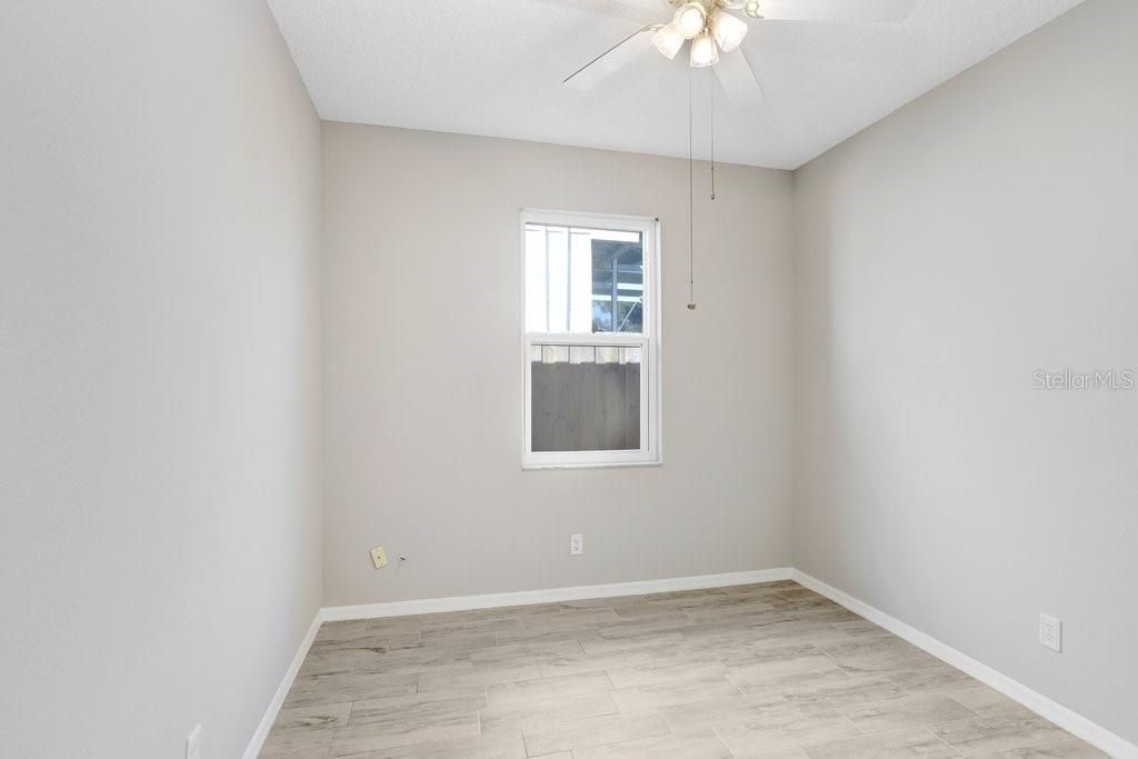 For Sale: $390,000 (3 beds, 2 baths, 1900 Square Feet)