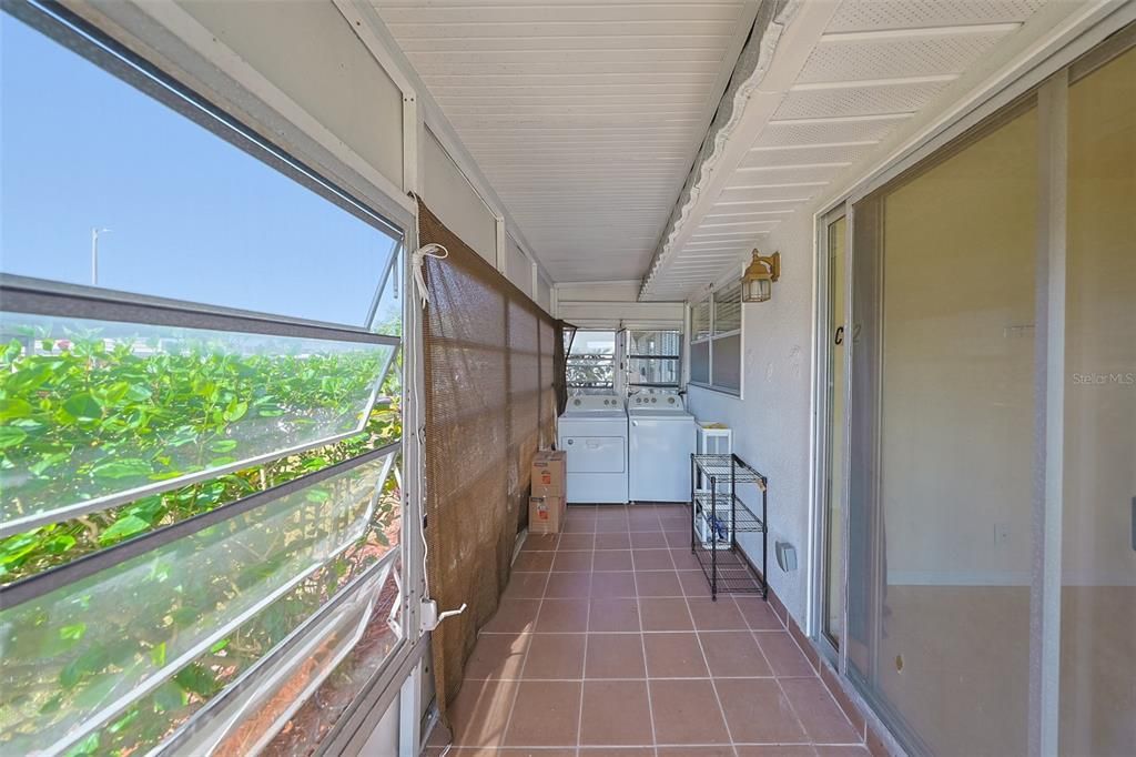 待售: $116,900 (2 贝兹, 2 浴室, 960 平方英尺)