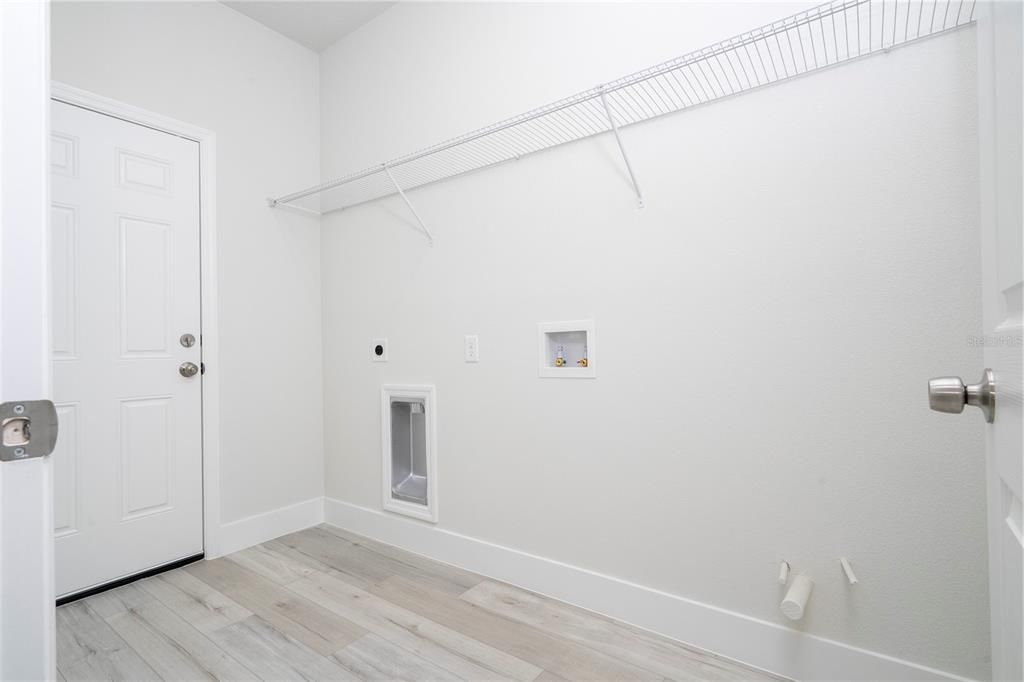 待售: $285,000 (3 贝兹, 2 浴室, 1529 平方英尺)