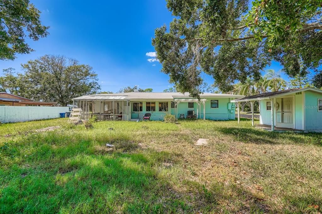 Active With Contract: $285,000 (3 beds, 2 baths, 1416 Square Feet)