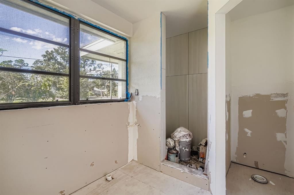 Active With Contract: $285,000 (3 beds, 2 baths, 1416 Square Feet)