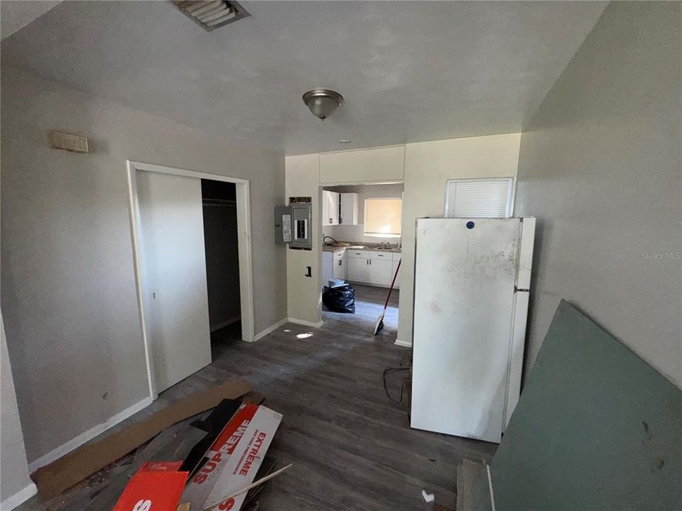 For Sale: $324,999 (4 beds, 0 baths, 1644 Square Feet)