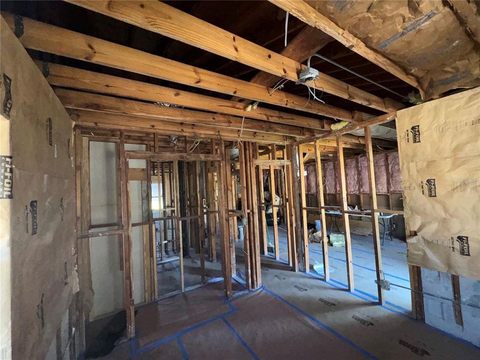 For Sale: $324,999 (4 beds, 0 baths, 1644 Square Feet)