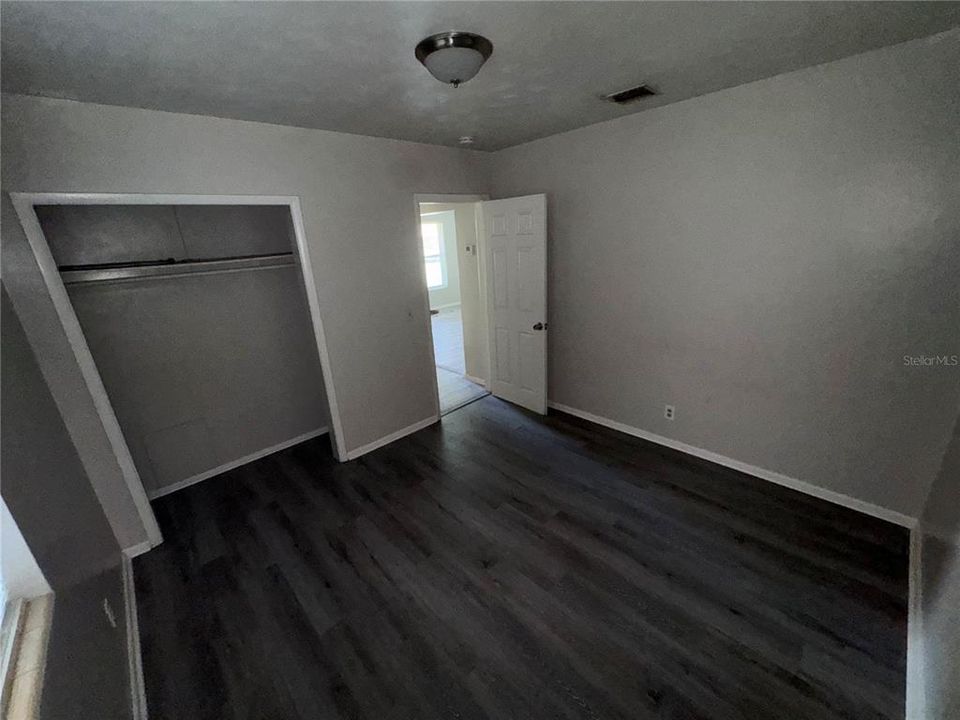 For Sale: $324,999 (4 beds, 0 baths, 1644 Square Feet)