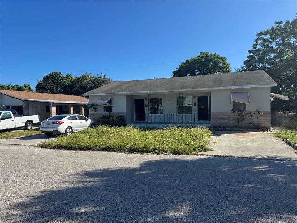 For Sale: $324,999 (4 beds, 0 baths, 1644 Square Feet)