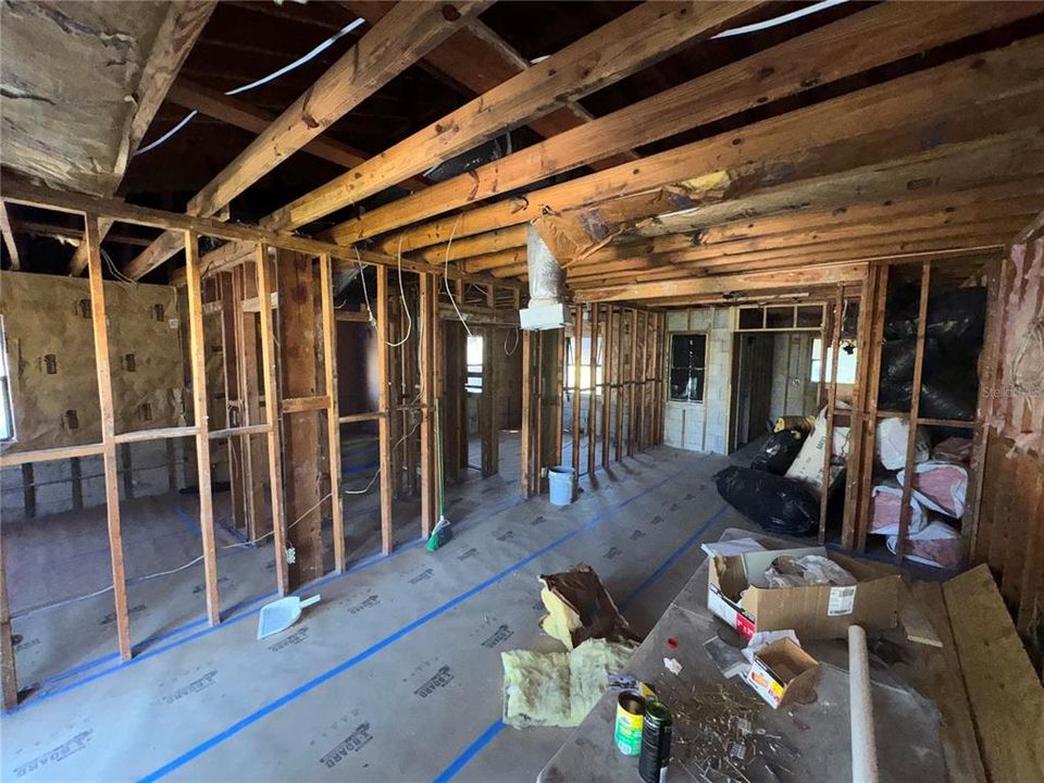 For Sale: $324,999 (4 beds, 0 baths, 1644 Square Feet)